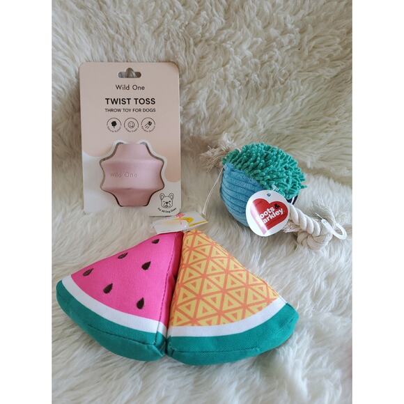 4 Dog Toy Lot Wild One Twist Toss, Rope Squeaky & 2 Melon Squeaky - Picture 1 of 7